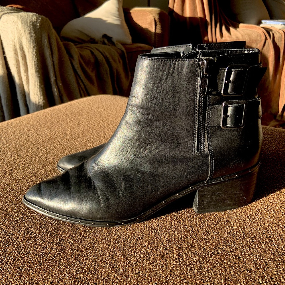 Black Leather Studded Pointed Toe boots